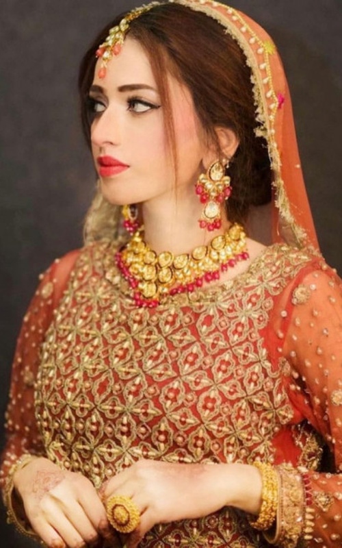 Experience Unforgettable Moments with Willow Noir Tonight