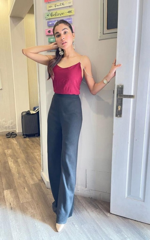 Experience Unforgettable Moments with Aria Charme Tonight