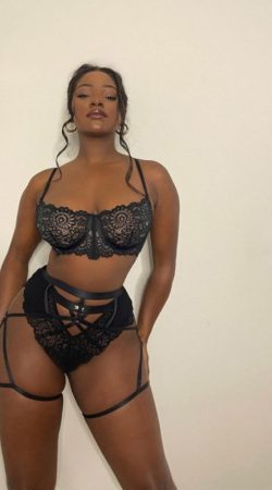 Experience Unforgettable Moments with Luna Skye by Your Side