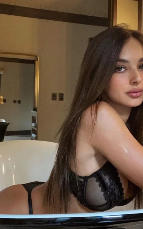 Experience Unforgettable Moments with Aurora Sky Tonight 2 Mis Fotos