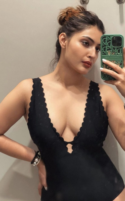 Experience Enchantment with Luna Belle by Your Side