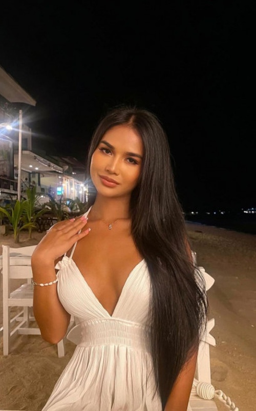 Experience Unforgettable Moments with Amber Flame Escort Today