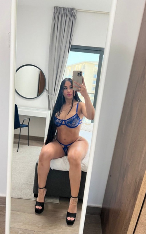 Experience Unforgettable Moments with Brielle Diamond by Your Side