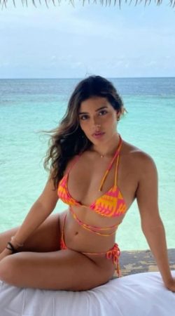 Experience Unforgettable Moments with Blair Mist Tonight